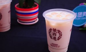 竞技宝奶茶加盟美味成就你